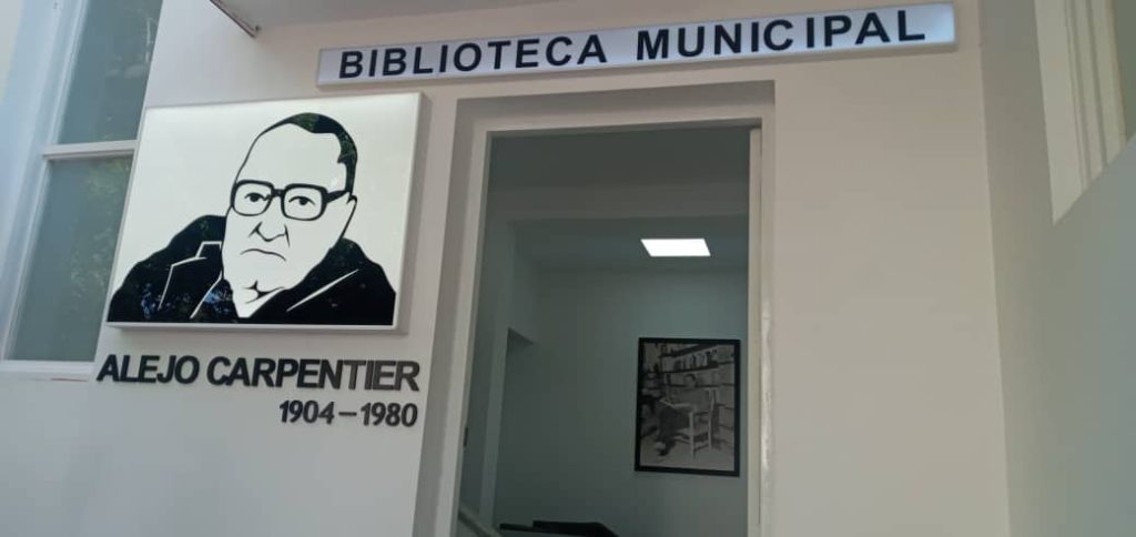 Biblioteca Alejo Caprnetier_Cuba